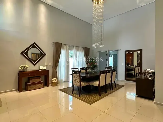 Casa com 380m² 3 quartos e 1 banheiro, à venda, no bairro Iporanga em Sorocaba