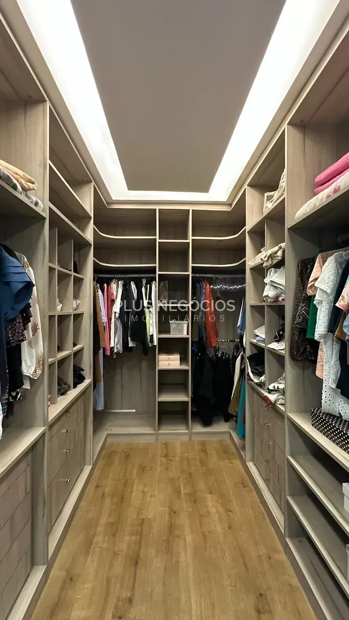 Casa, 3 quartos, 255 m² - Foto 37