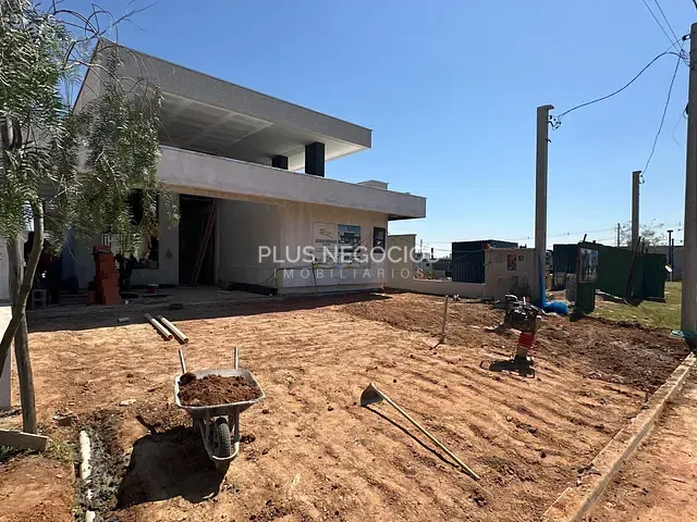 Casa com 300m² 3 quartos e 3 banheiros, à venda, no bairro Itapeva em Votorantim