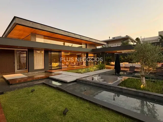 Casa 5 quartos e 8 banheiros, à venda, no bairro Parque Reserva Fazenda Imperial em Sorocaba