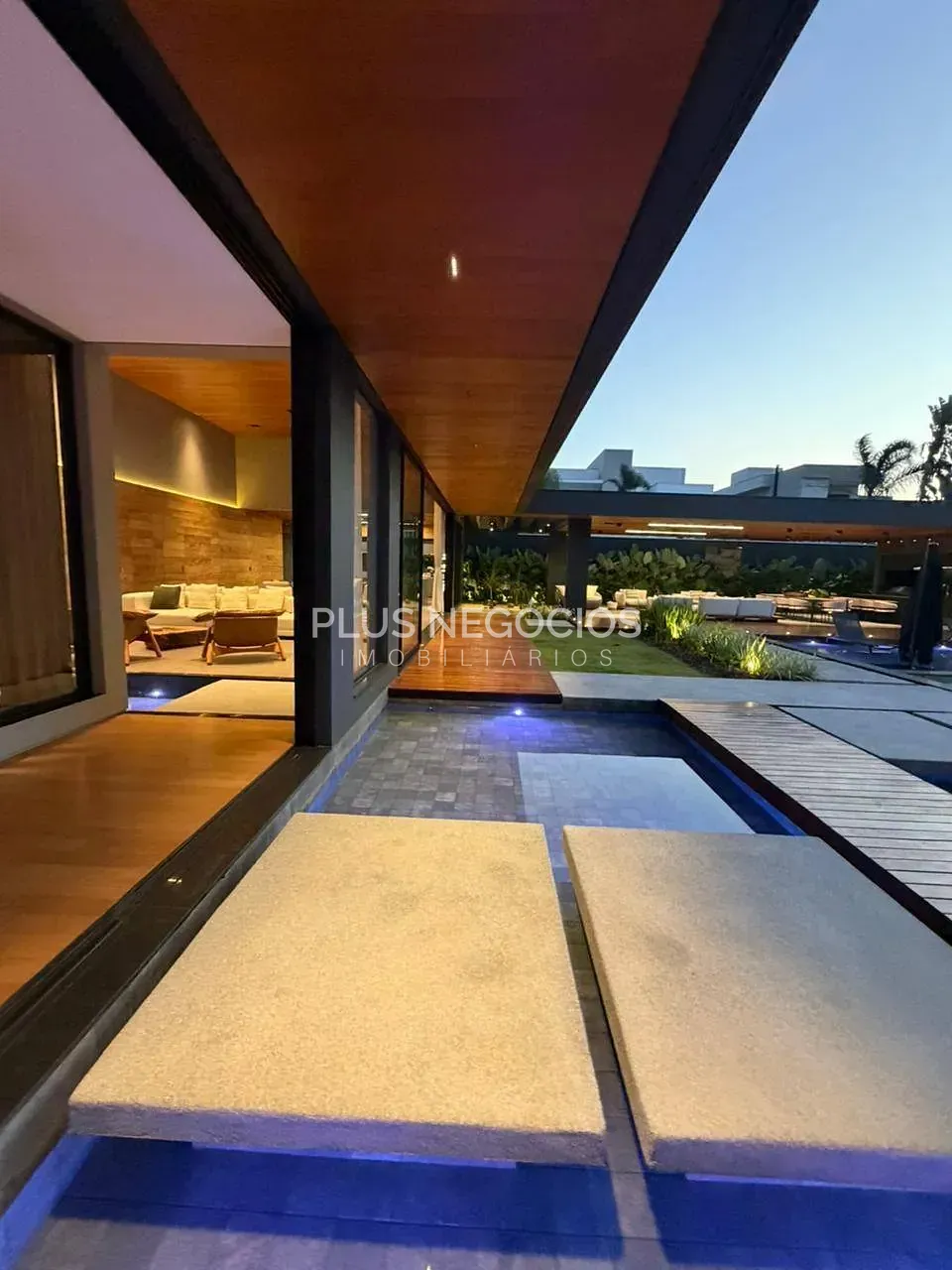 Casa, 5 quartos, 986 m² - Foto 2