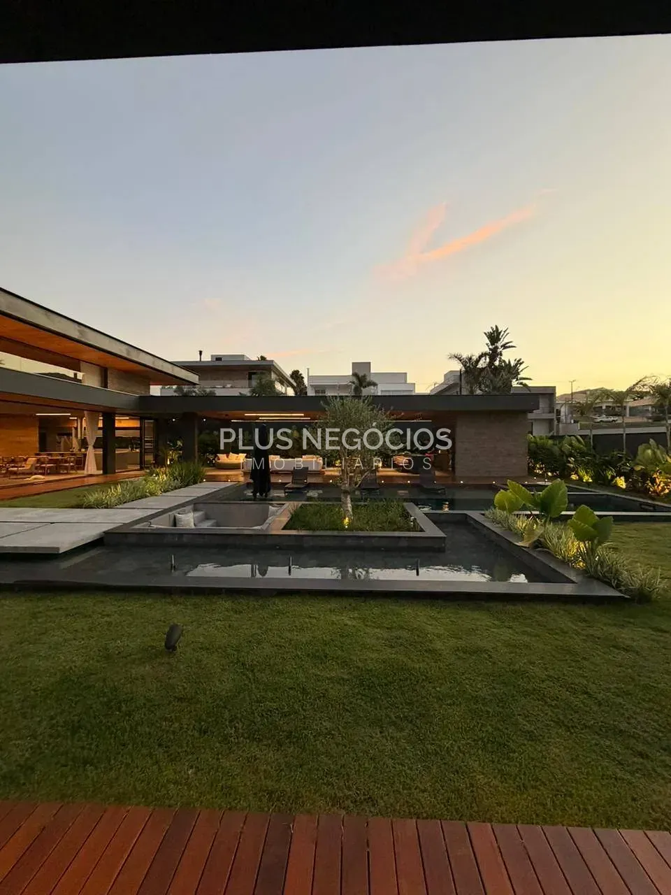 Casa, 5 quartos, 986 m² - Foto 9