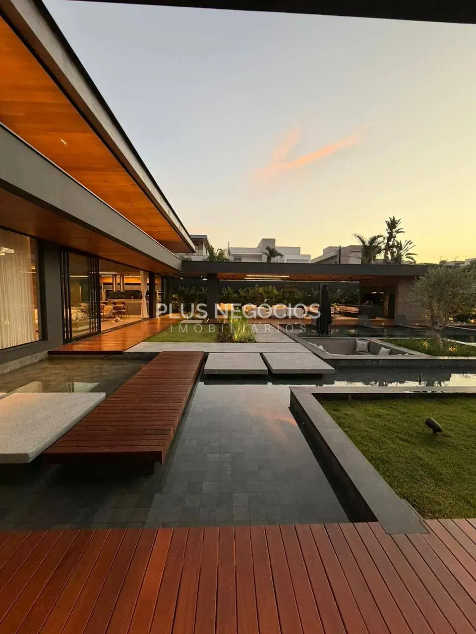 Casa, 5 quartos, 986 m² - Foto 29