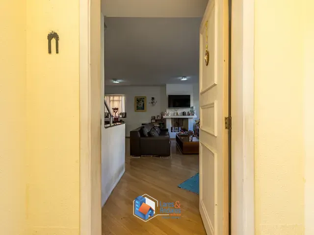 Casa com 180m² 3 quartos e 5 banheiros, à venda, no bairro Vila Carrão em São Paulo