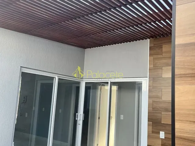Casa com 250m² 3 quartos e 2 banheiros, à venda, no bairro Caçapava Velha em Caçapava
