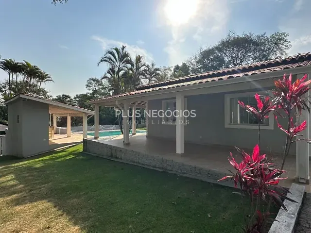 Casa 3 quartos e 2 banheiros, à venda ou para alugar, no bairro Vila Martins em Itu