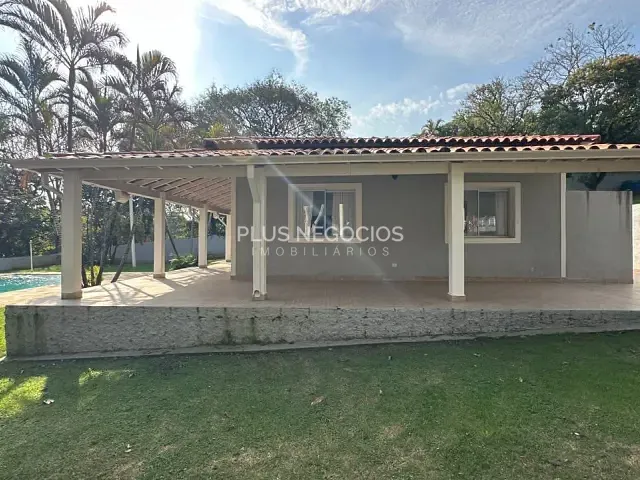 Casa 3 quartos e 2 banheiros, à venda ou para alugar, no bairro Vila Martins em Itu