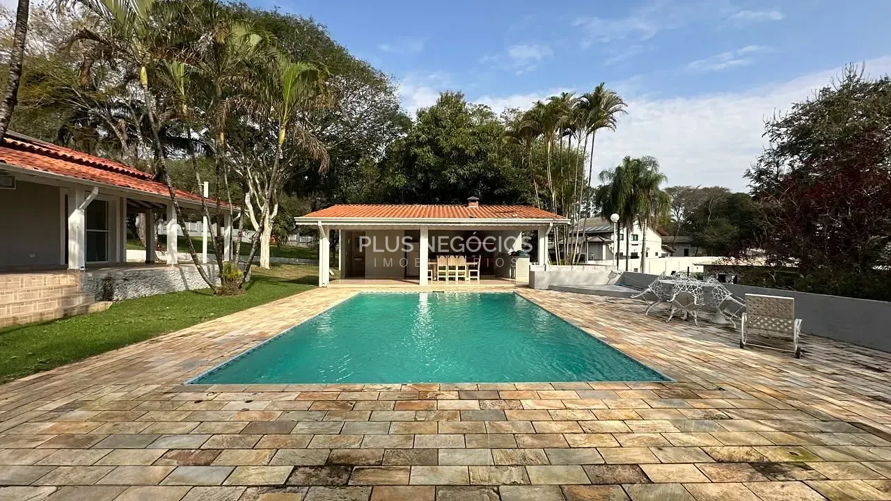 Casa, 3 quartos, 280 m² - Foto 1