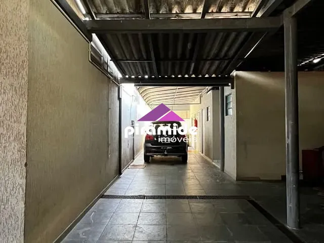 Casa com 382m² 3 quartos e 3 banheiros, à venda, no bairro Vila Tesouro em São José dos Campos