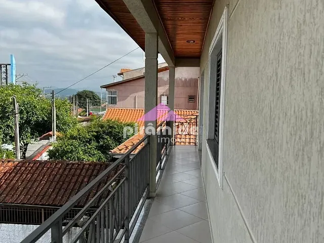 Casa com 382m² 3 quartos e 3 banheiros, à venda, no bairro Vila Tesouro em São José dos Campos