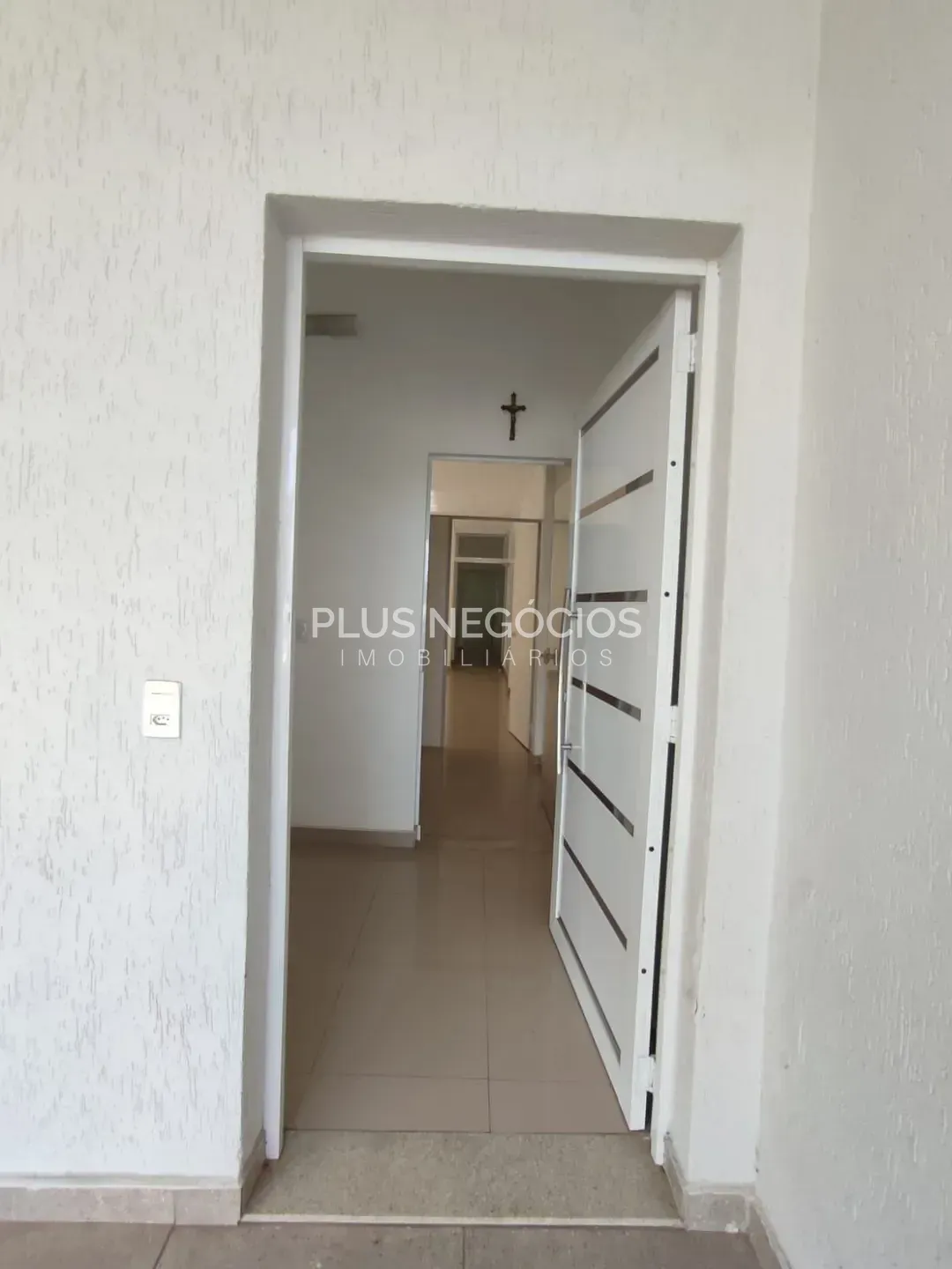Casa, 1 quarto, 340 m² - Foto 2