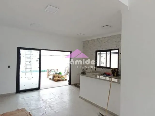 Casa com 300m² 3 quartos e 3 banheiros, à venda, no bairro Condomínio Terras do Vale em Caçapava