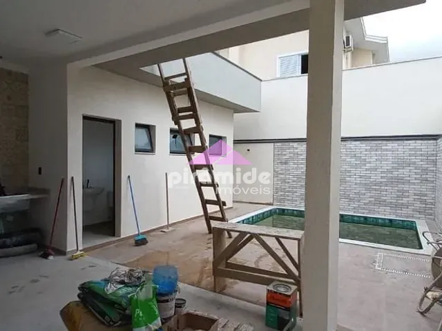 Casa com 300m² 3 quartos e 3 banheiros, à venda, no bairro Condomínio Terras do Vale em Caçapava