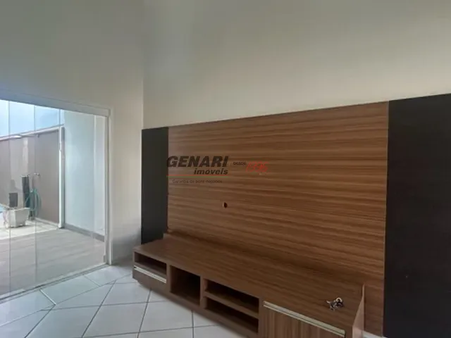 Casa com 250m² 3 quartos e 4 banheiros, à venda ou para alugar, no bairro Jardim Europa em Indaiatuba