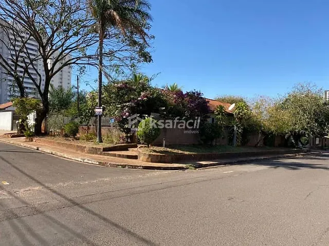 Casa com 456m² 3 quartos e 2 banheiros, à venda, no bairro Vila Margarida em Campo Grande