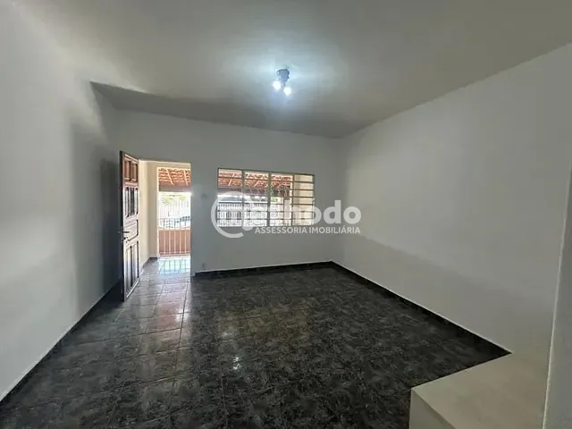 Casa com 250m² 4 quartos e 2 banheiros, à venda, no bairro Jardim Aurélia em Campinas