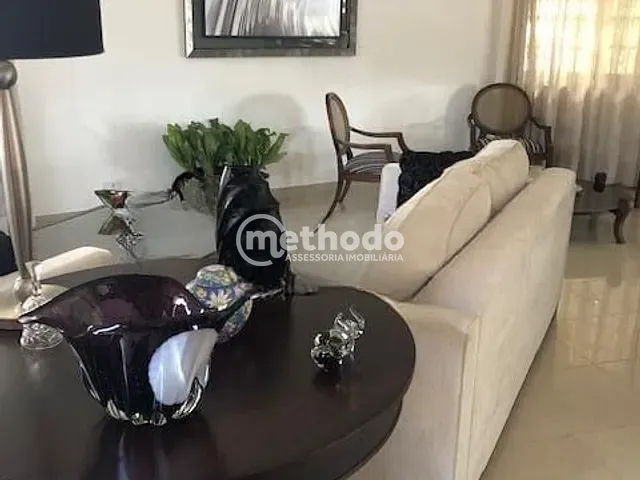 Casa com 526m² 4 quartos e 3 banheiros, à venda, no bairro Parque Nova Campinas em Campinas