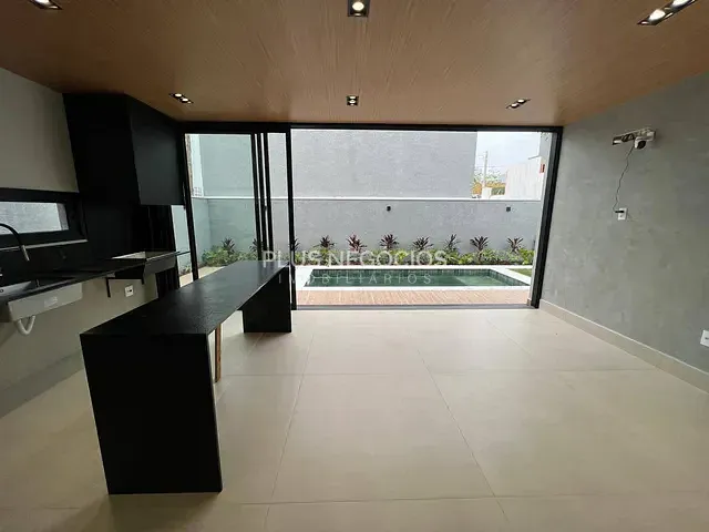 Casa 4 quartos e 5 banheiros, à venda, no bairro Itapeva em Votorantim