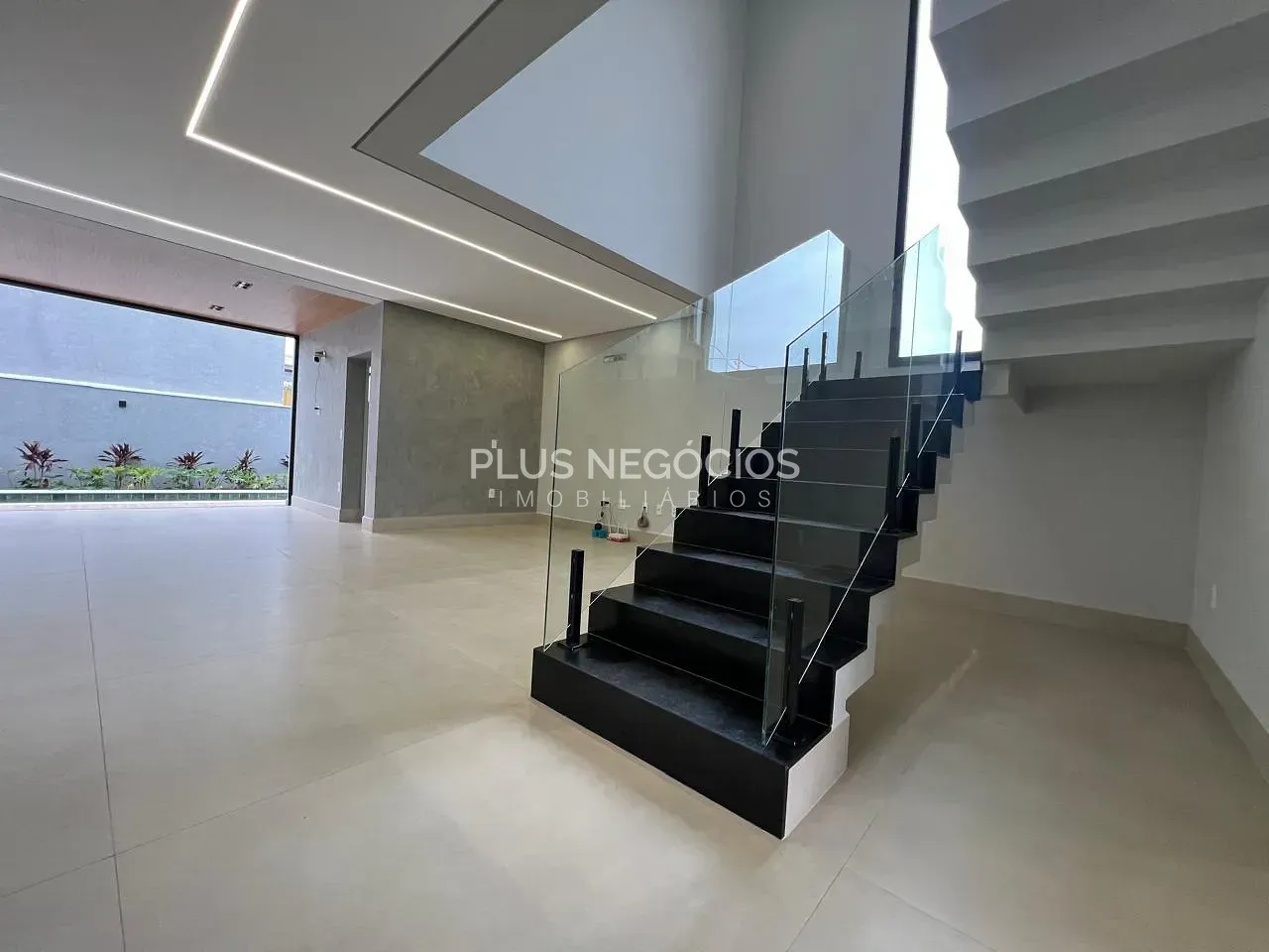 Casa, 4 quartos, 277 m² - Foto 2