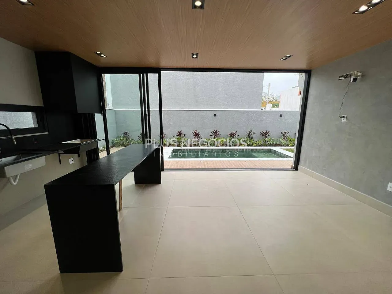 Casa, 4 quartos, 277 m² - Foto 1