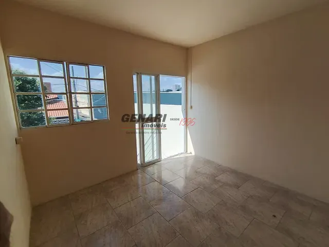 Casa 2 quartos e 1 banheiro, para alugar, no bairro Jardim Hubert em Indaiatuba