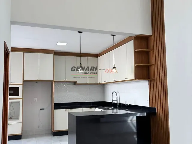 Casa com 300m² 3 quartos e 5 banheiros, à venda, no bairro Residencial Milano em Indaiatuba