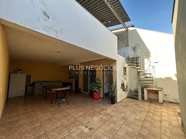 Casa com 175m² 2 quartos e 3 banheiros, à venda, no bairro Wanel Ville em Sorocaba