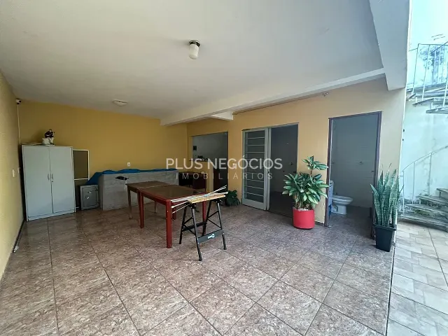 Casa com 175m² 2 quartos e 3 banheiros, à venda, no bairro Wanel Ville em Sorocaba