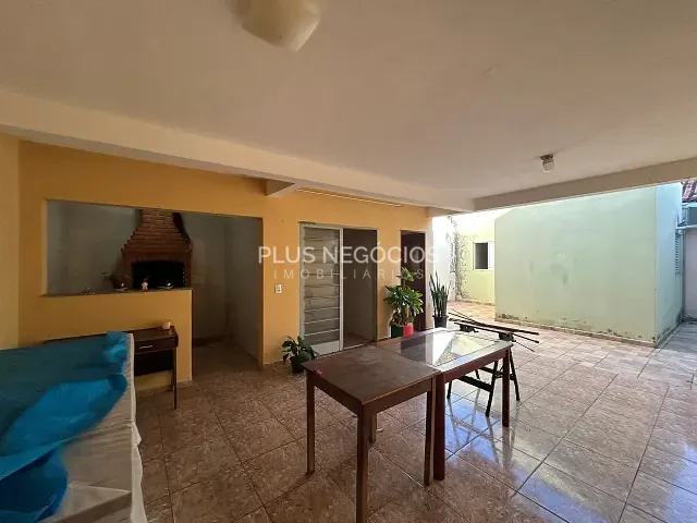 Casa com 175m² 2 quartos e 3 banheiros, à venda, no bairro Wanel Ville em Sorocaba