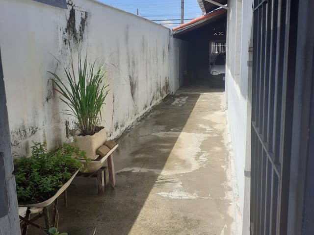 Casa com 250m² 3 quartos e 2 banheiros, à venda, no bairro Residencial Maricá em Pindamonhangaba