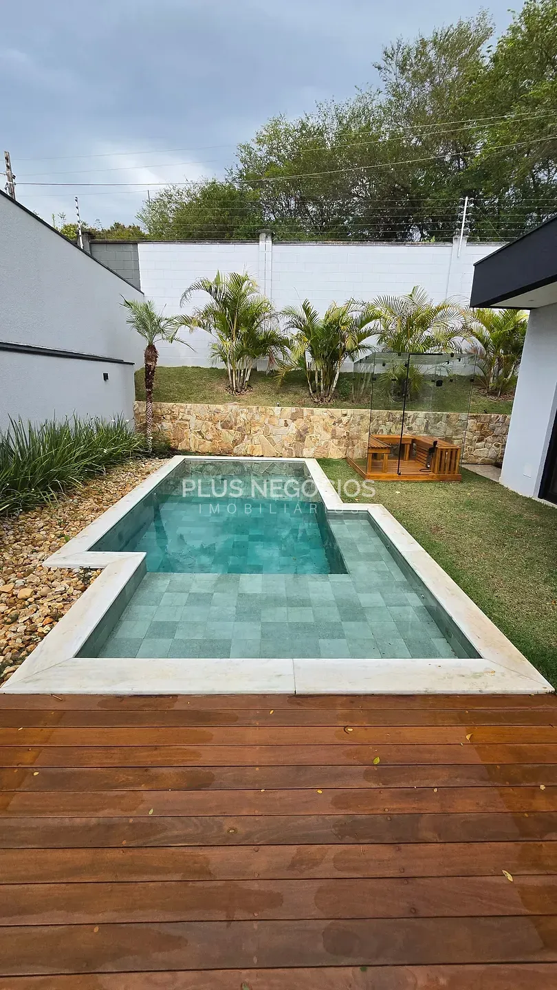 Casa, 3 quartos, 310 m² - Foto 1