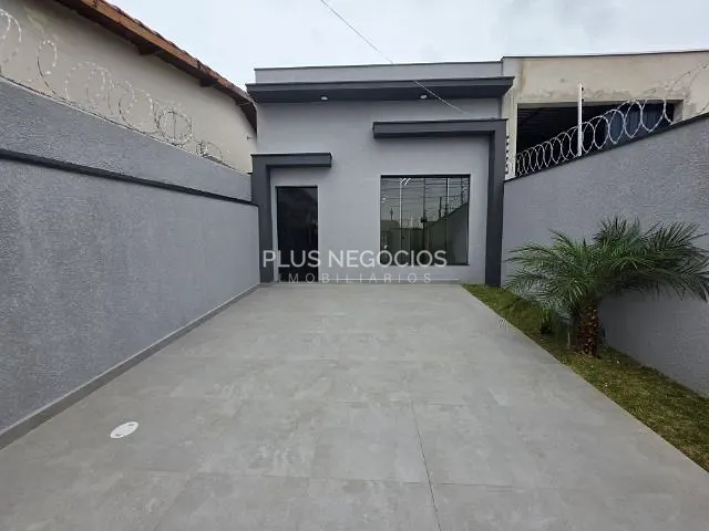 Casa 3 quartos e 2 banheiros, à venda, no bairro Jardim Simus em Sorocaba