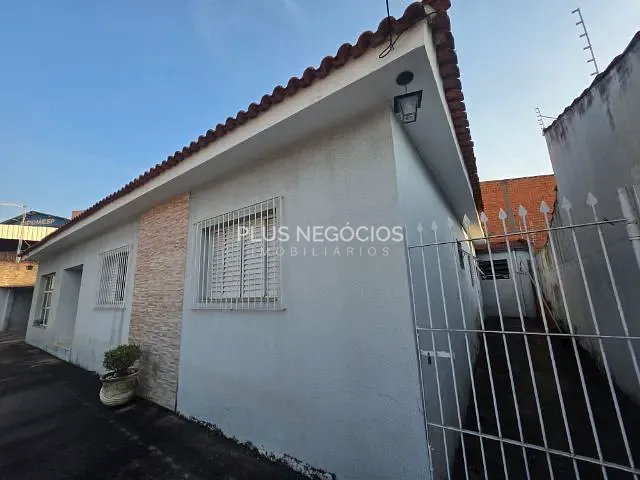 Casa 4 quartos e 2 banheiros, à venda, no bairro Jardim Simus em Sorocaba