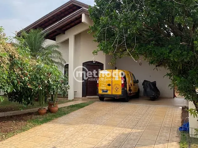 Casa com 190m² 3 quartos e 5 banheiros, à venda, no bairro Parque Brasil 500 em Paulínia