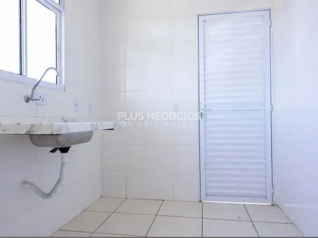 Casa 2 quartos e 1 banheiro, para alugar, no bairro Ipanema do Meio em Sorocaba