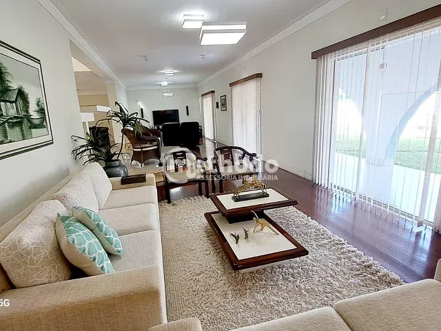 Casa com 1260m² 4 quartos e 7 banheiros, à venda ou para alugar, no bairro Parque Taquaral em Campinas