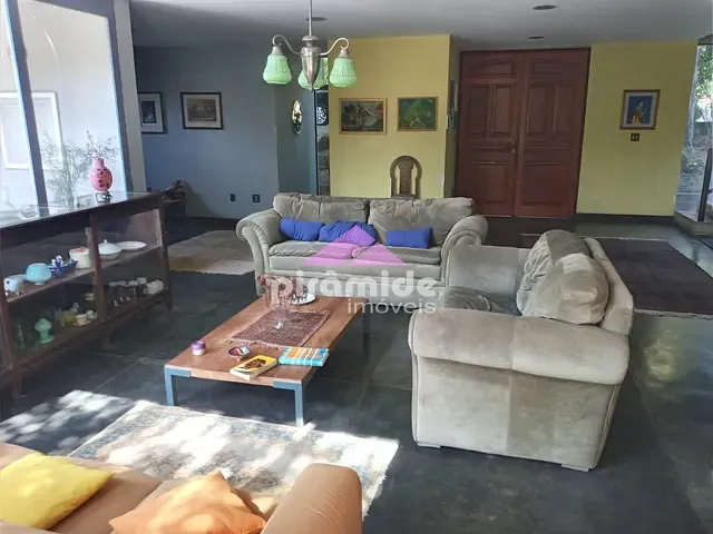 Casa com 1135m² 4 quartos e 5 banheiros, à venda, no bairro Urbanova em São José dos Campos