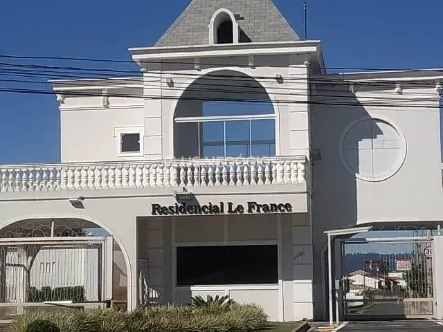 Casa 3 quartos e 3 banheiros, à venda, no bairro Aparecidinha em Sorocaba