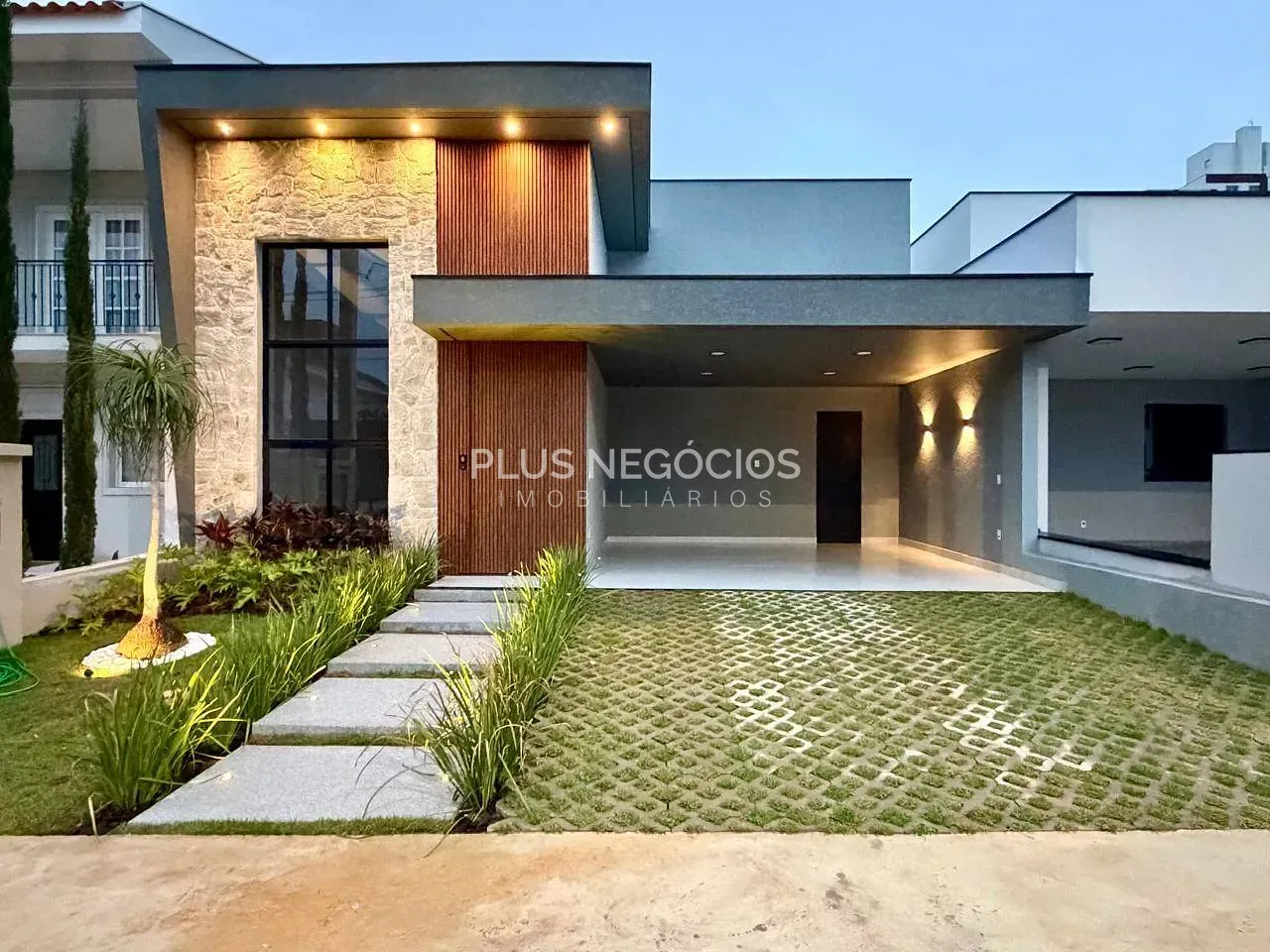 Casa, 3 quartos, 176 m² - Foto 1