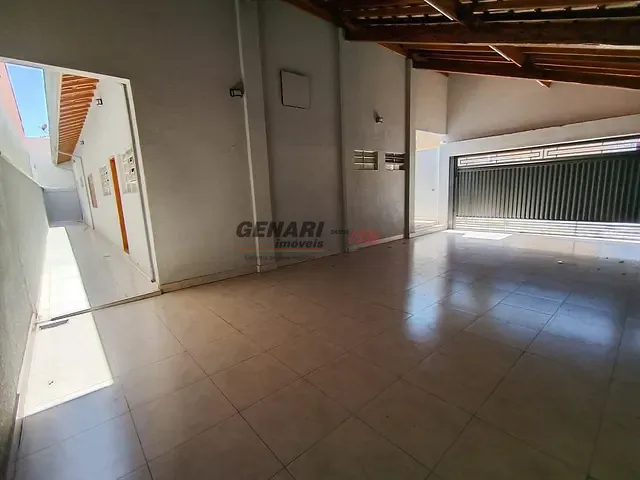 Casa com 256m², para alugar, no bairro Vila Sfeir em Indaiatuba