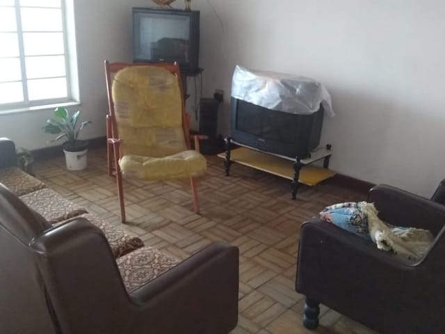 Casa 4 quartos e 2 banheiros, à venda, no bairro Centro em Roseira