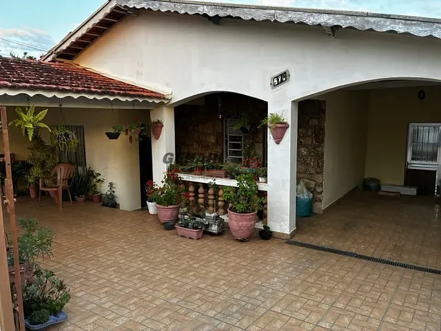 Casa com 275m² 2 quartos e 2 banheiros, à venda, no bairro Jardim do Sol em Indaiatuba