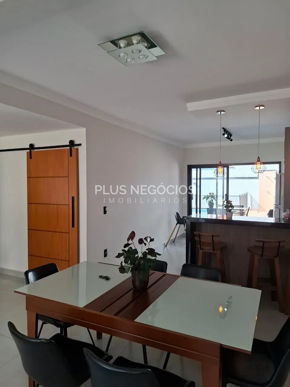 Casa, 3 quartos, 215 m² - Foto 3