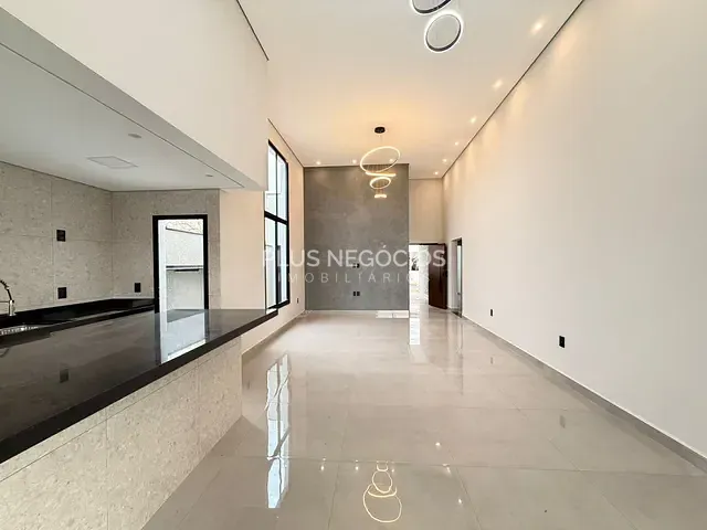 Casa 3 quartos e 5 banheiros, à venda, no bairro Vossorocaba em Sorocaba