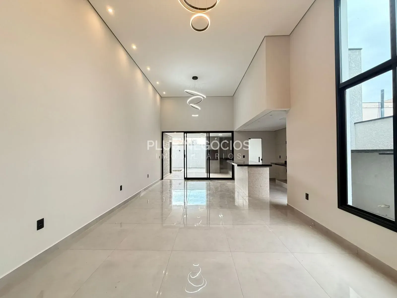 Casa, 3 quartos, 191 m² - Foto 2
