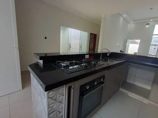 Casa com 150m² 3 quartos e 2 banheiros, para alugar, no bairro Jardim Monte Carlo em Indaiatuba