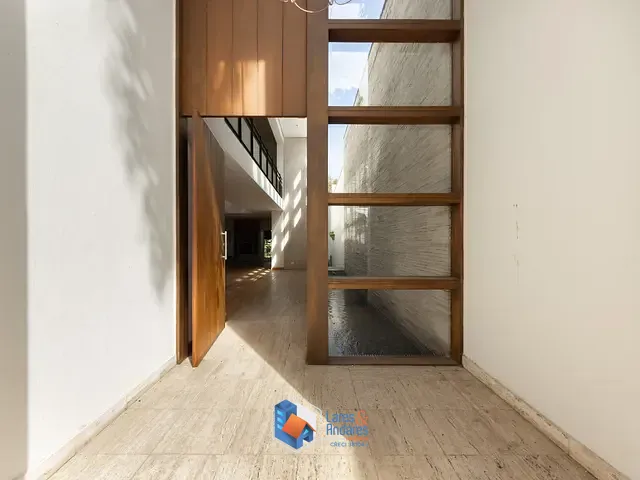 Casa com 1042m² 4 quartos e 8 banheiros, à venda, no bairro Vila Nova Conceição em São Paulo