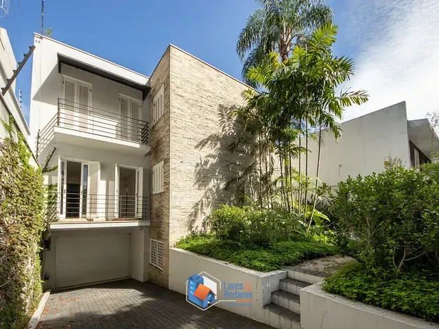 Casa com 1042m² 4 quartos e 8 banheiros, à venda, no bairro Vila Nova Conceição em São Paulo