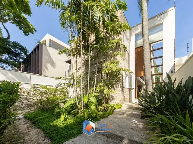 Casa com 1042m² 4 quartos e 8 banheiros, à venda, no bairro Vila Nova Conceição em São Paulo