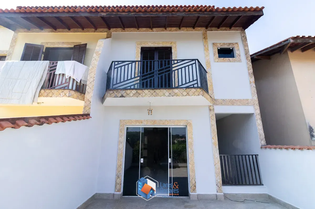 Casa, 3 quartos, 208 m² - Foto 1